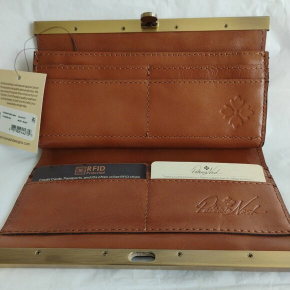 Patricia Nash Leather Cauchy Framed Wallet /w Map Print- Push Lock Closure-NWT - Picture 3 of 8